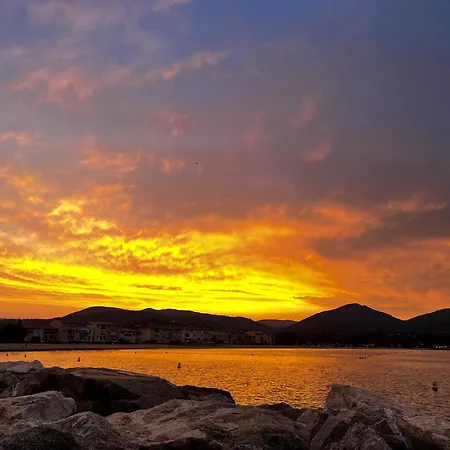 Port - Superbe 40 M2 - Acces Grimaud