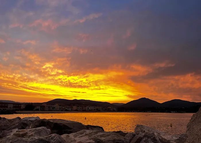 Port - Superbe 40 M2 - Acces Grimaud